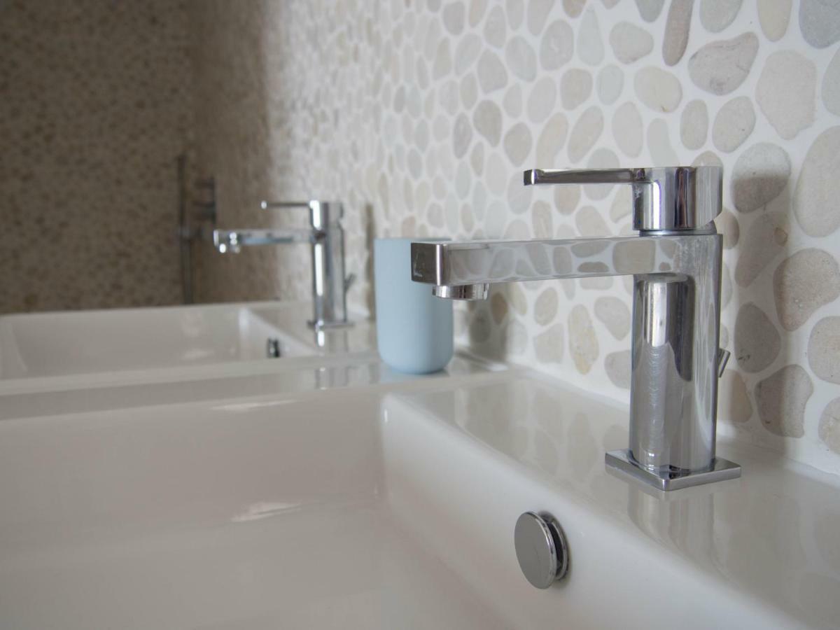 Frontline Villa, Five Star Deluxe เอลกัมเปโญ ภายนอก รูปภาพ