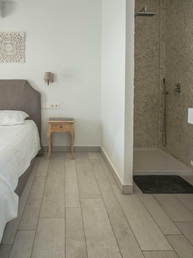 Frontline Villa, Five Star Deluxe เอลกัมเปโญ ภายนอก รูปภาพ